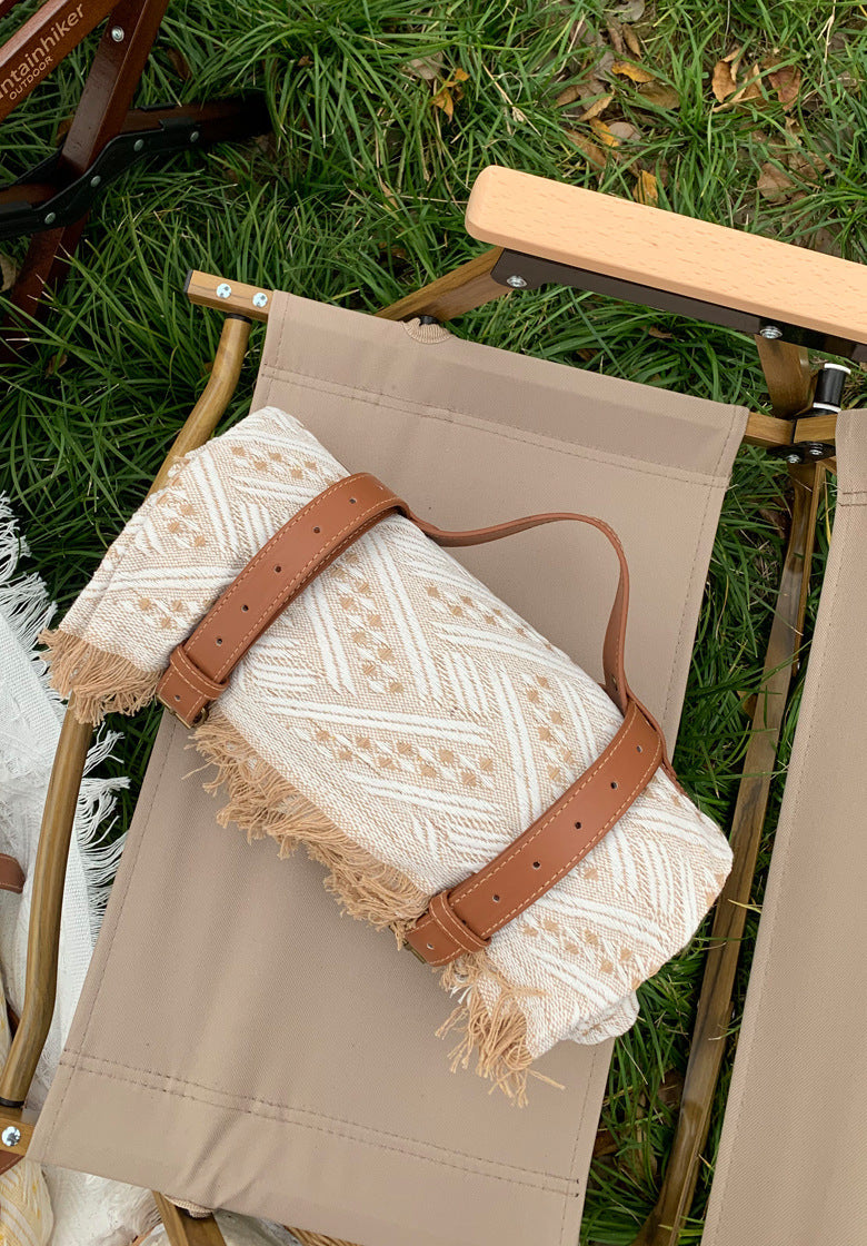 New Chessboard Plaid Knitted Thickened Camping Rugs Picnic Mat Fashion Tassel