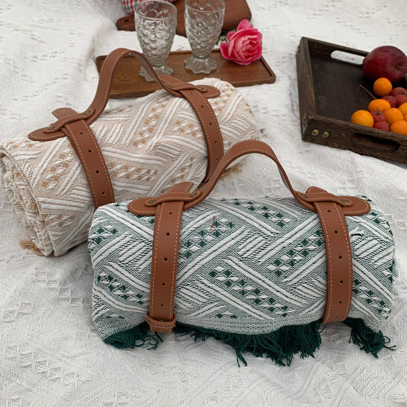 New Chessboard Plaid Knitted Thickened Camping Rugs Picnic Mat Fashion Tassel